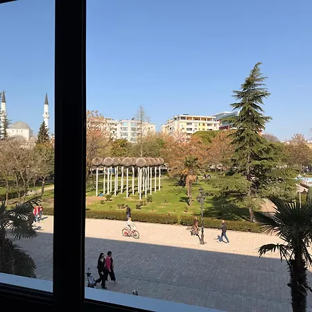 Center Διαμέρισμα *